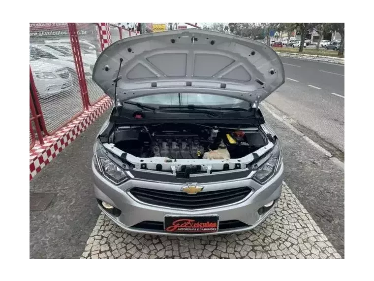 Chevrolet Prisma Prata 6