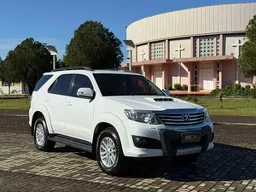 Toyota Hilux SW4