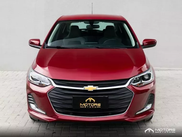 Chevrolet Onix Vinho 3