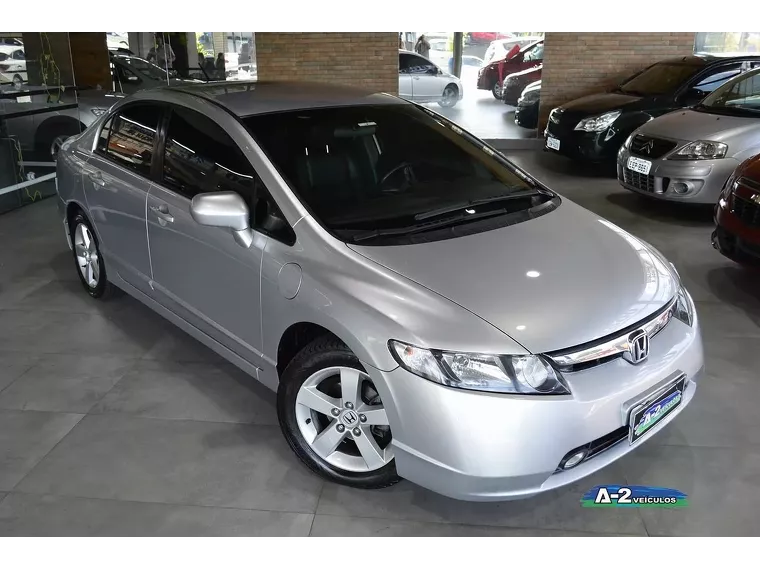 Honda Civic Prata 18