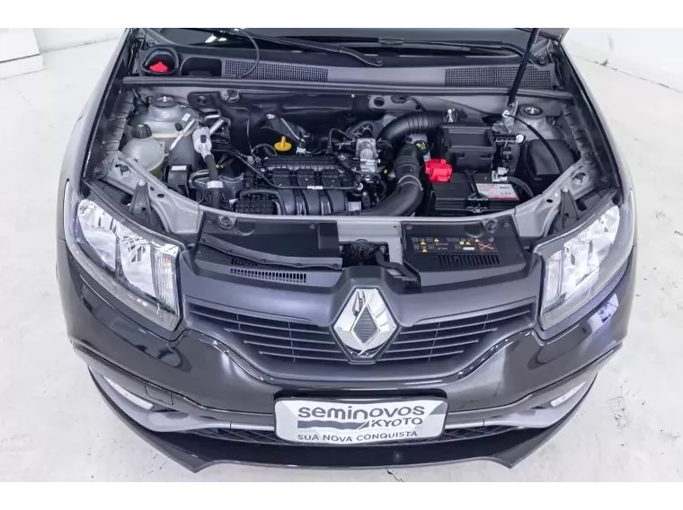 Renault Sandero Preto 6