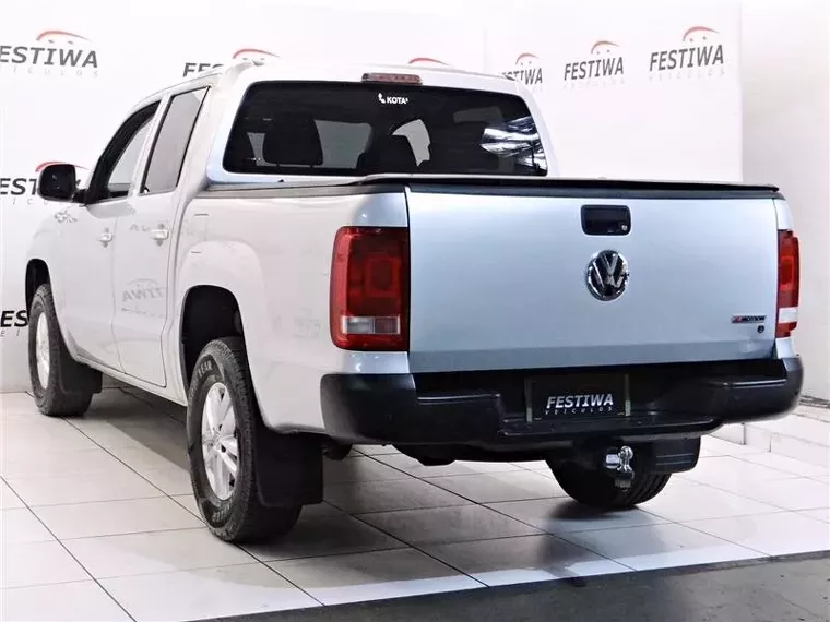 Volkswagen Amarok Prata 9