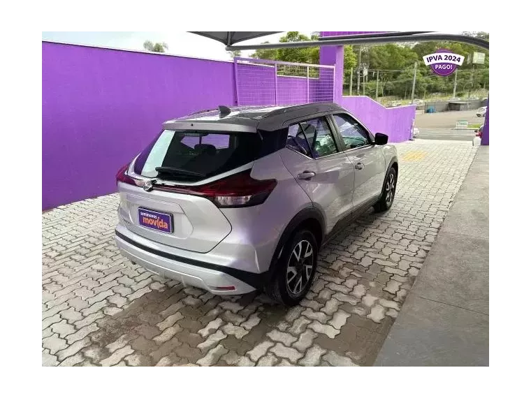 Nissan Kicks Prata 7