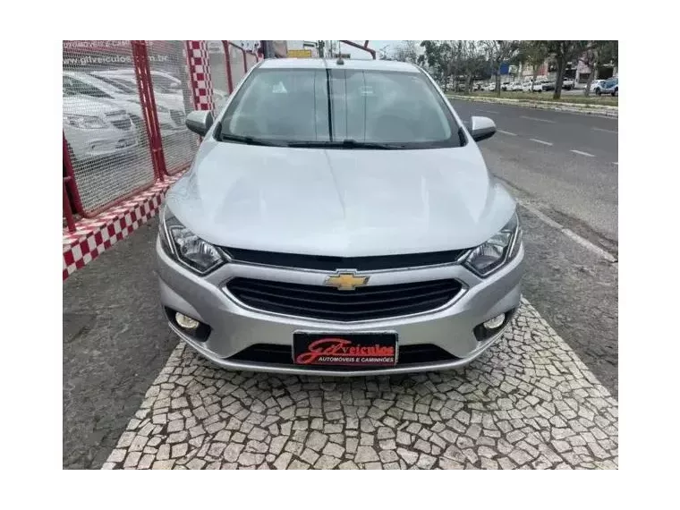 Chevrolet Prisma Prata 2