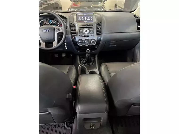 Ford Ranger Preto 16