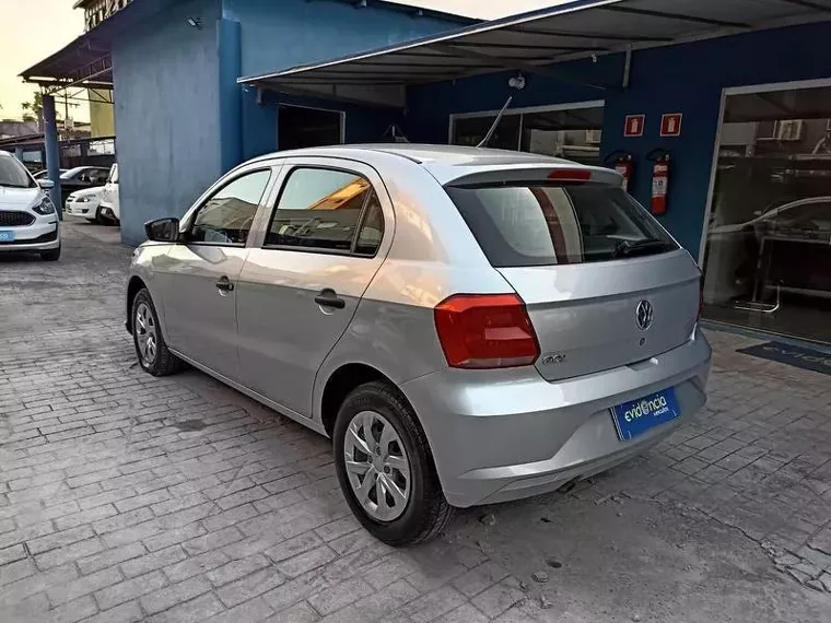 Volkswagen Gol Prata 9