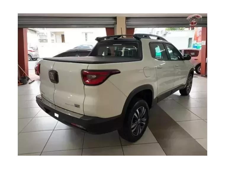 Fiat Toro Branco 2