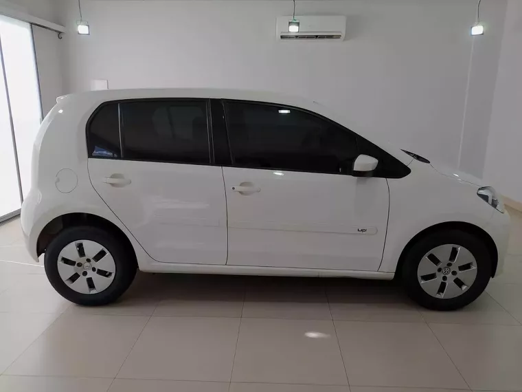 Volkswagen UP Branco 17