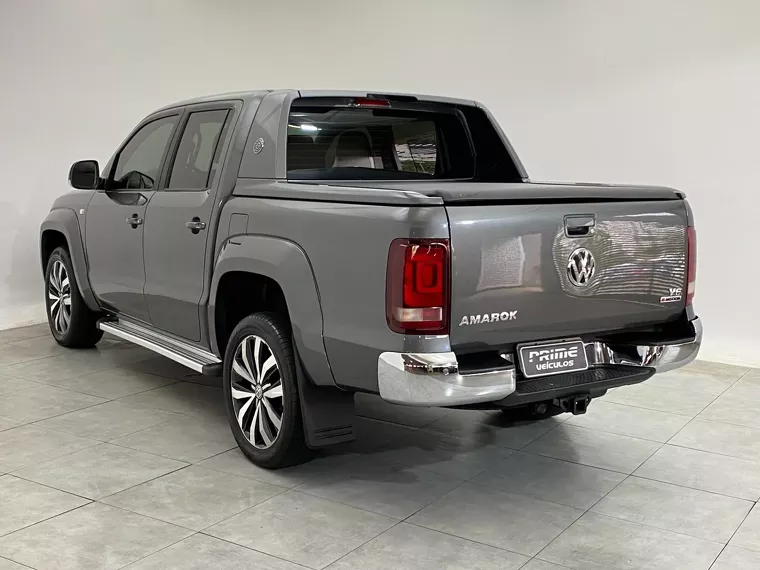 Volkswagen Amarok Cinza 8