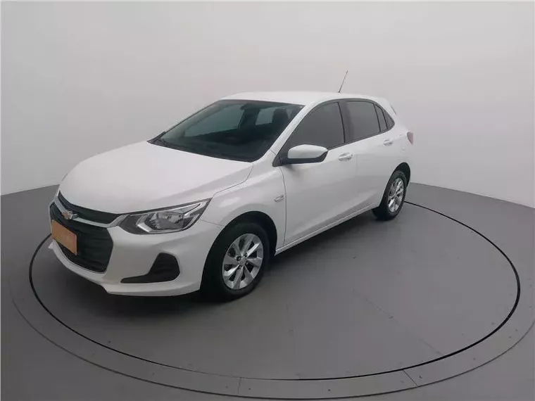 Chevrolet Onix Branco 7