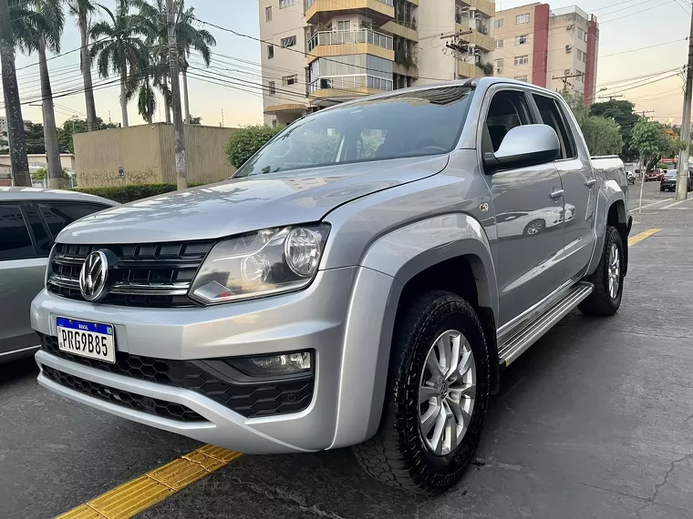 Volkswagen Amarok Prata 1