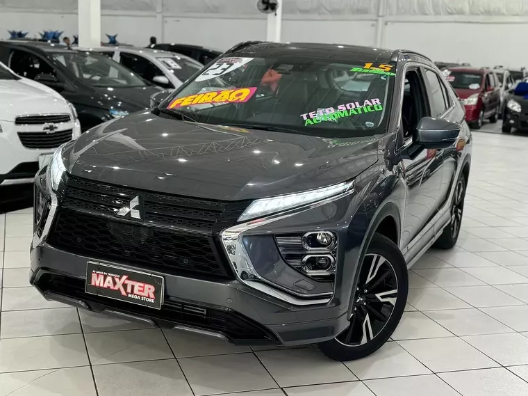 Mitsubishi Eclipse Cross Cinza 4