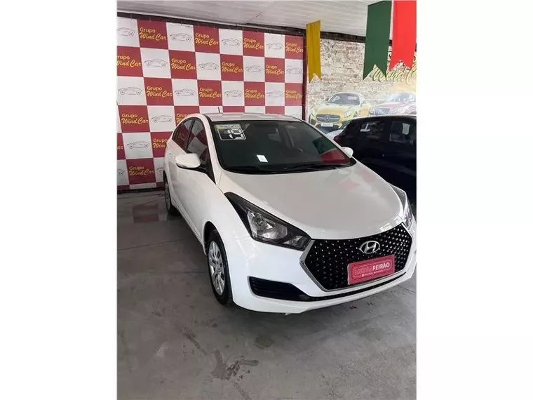 Hyundai HB20S Branco 11