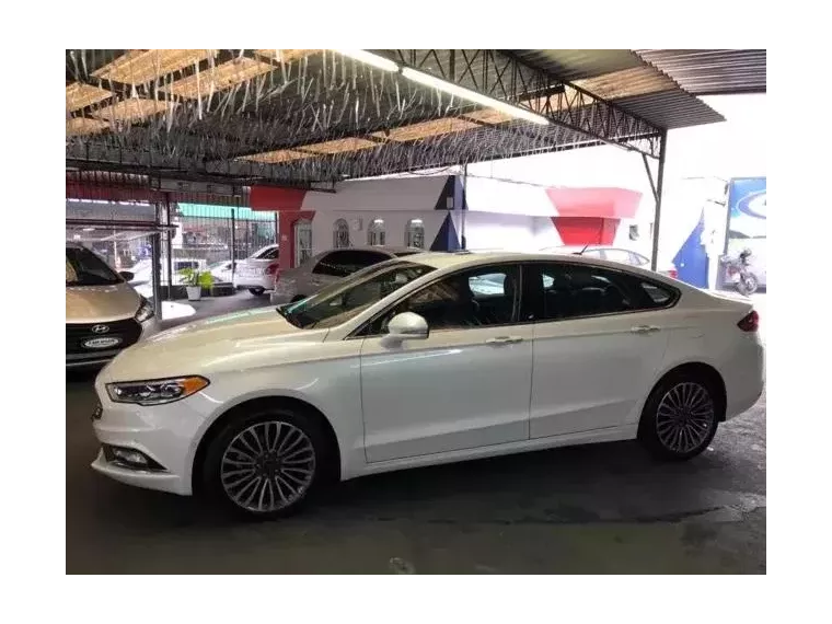 Ford Fusion Branco 6