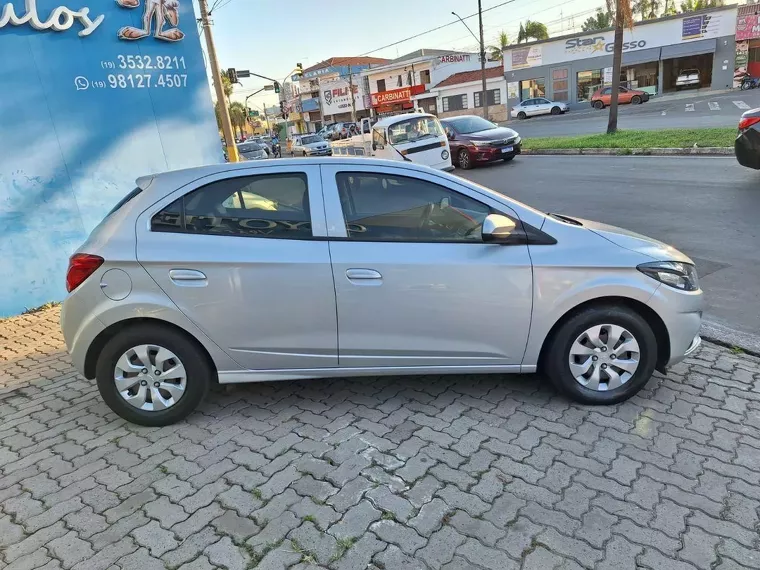 Chevrolet Onix Prata 12