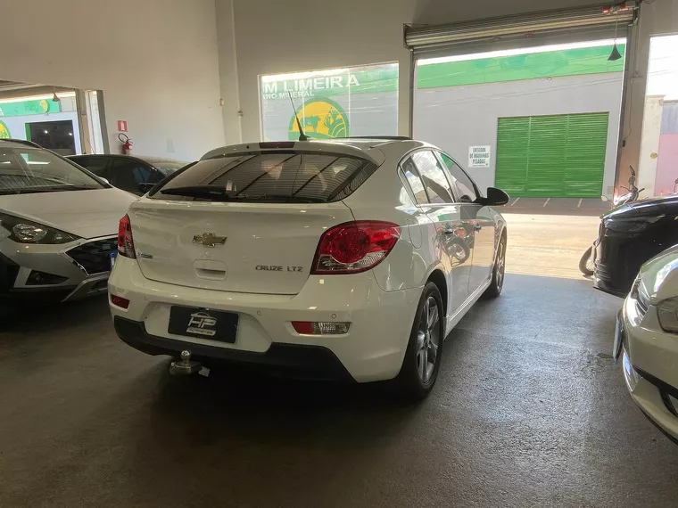 Chevrolet Cruze Branco 9