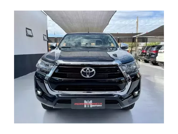 Toyota Hilux Preto 9