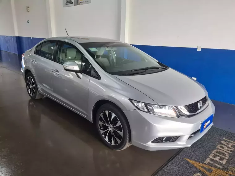 Honda Civic Prata 8