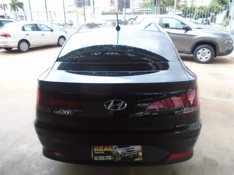 Hyundai HB20S Preto 2