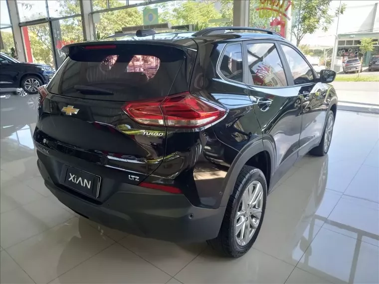 Chevrolet Tracker Preto 2