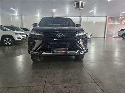 Toyota Hilux SW4