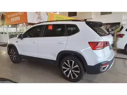 Volkswagen Taos