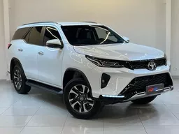 Toyota Hilux SW4