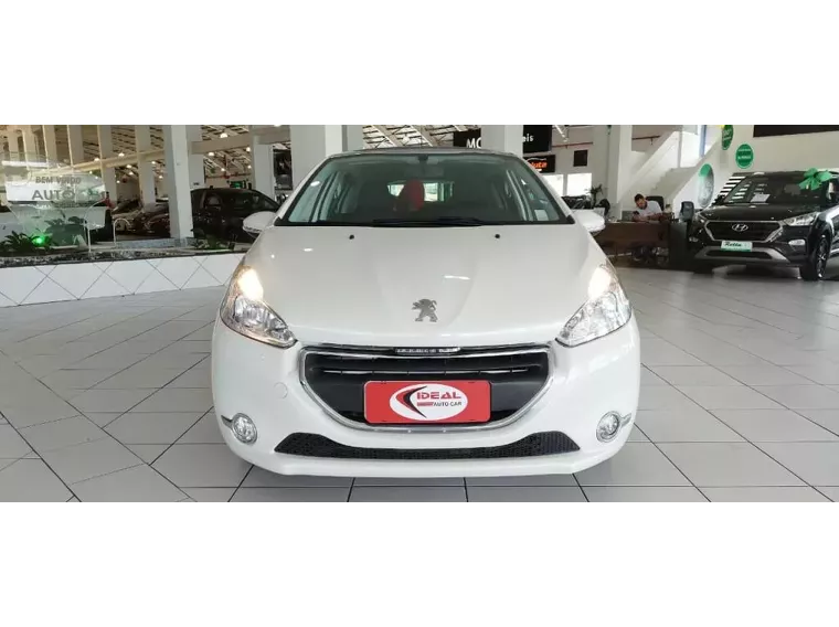 Peugeot 208 Branco 1