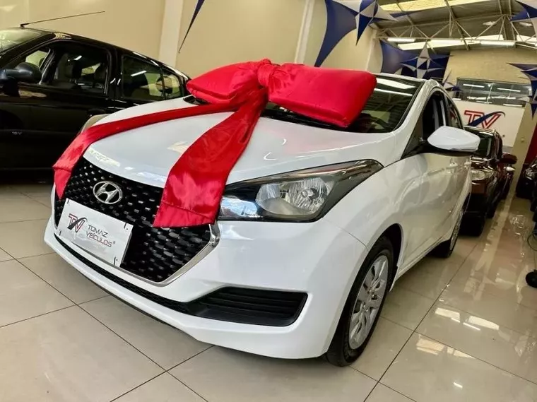 Hyundai HB20 Branco 13