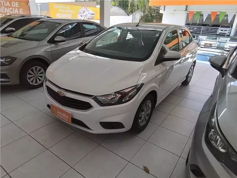 Chevrolet Onix Branco 1