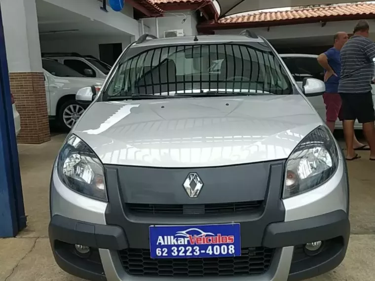 Renault Sandero Prata 5