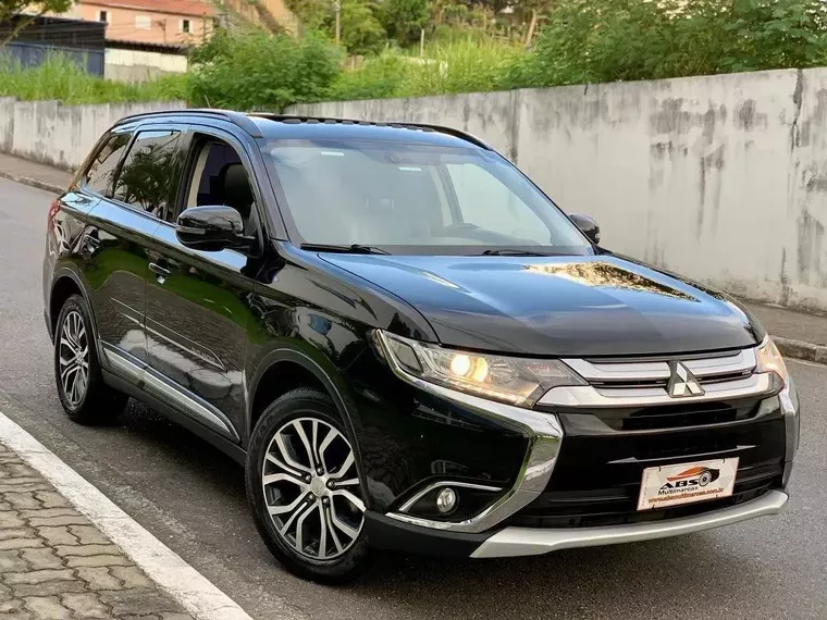 Mitsubishi Outlander Preto 13