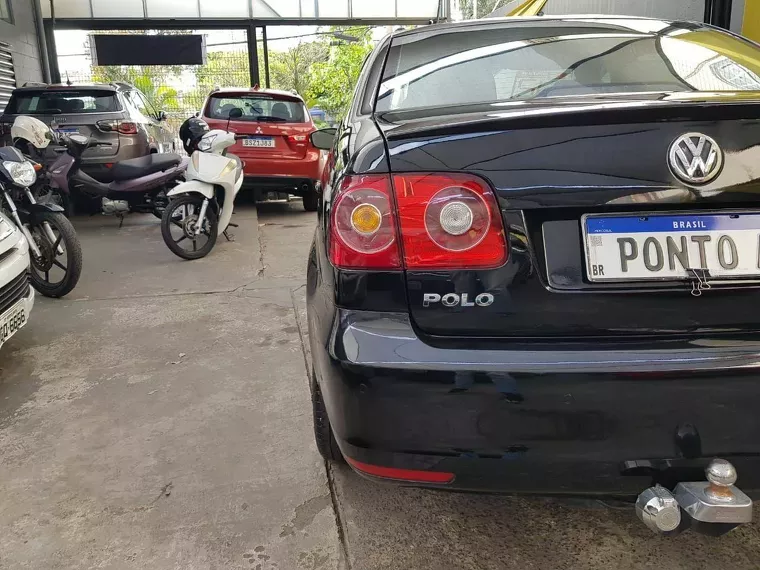 Volkswagen Polo Sedan Preto 8