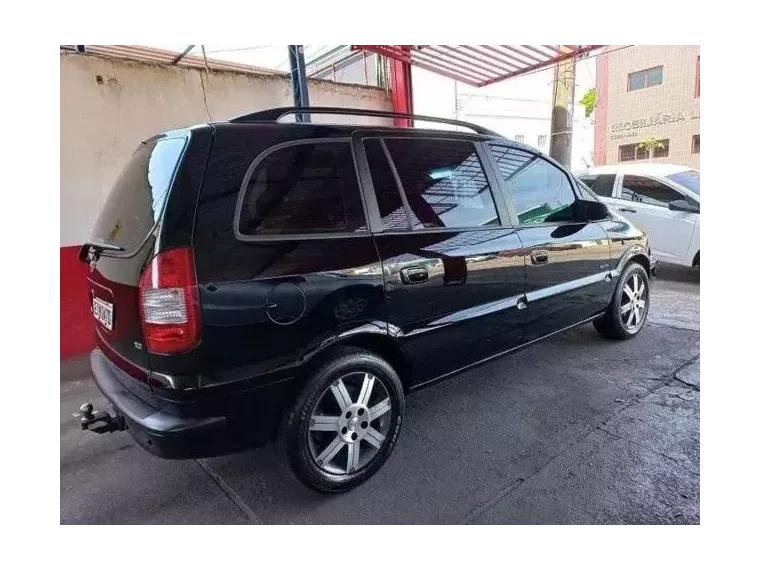 Chevrolet Zafira Preto 8