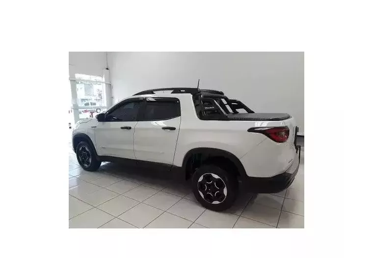 Fiat Toro Branco 5