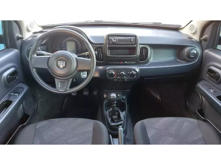 Fiat Mobi Cinza 2