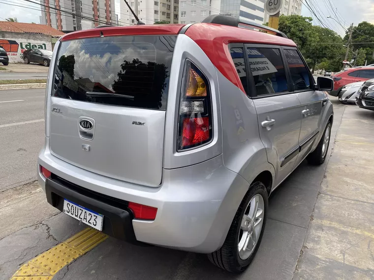 KIA Soul Prata 6