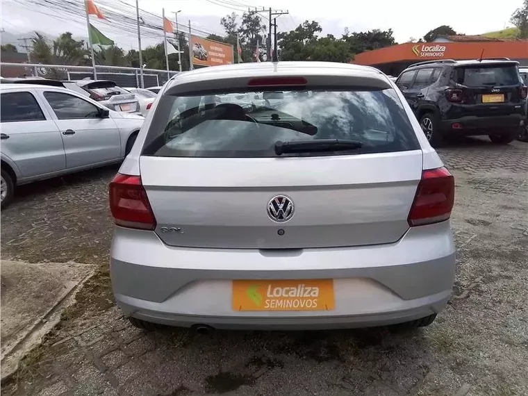 Volkswagen Gol Prata 11