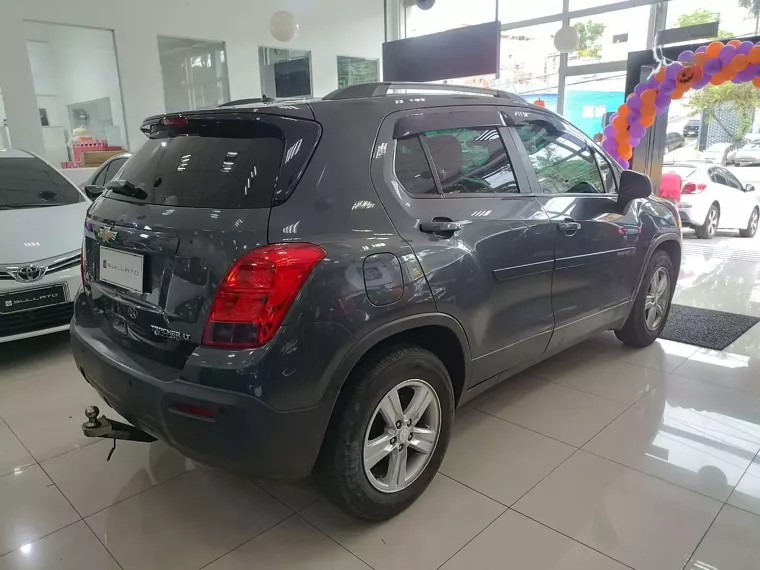 Chevrolet Tracker Cinza 14