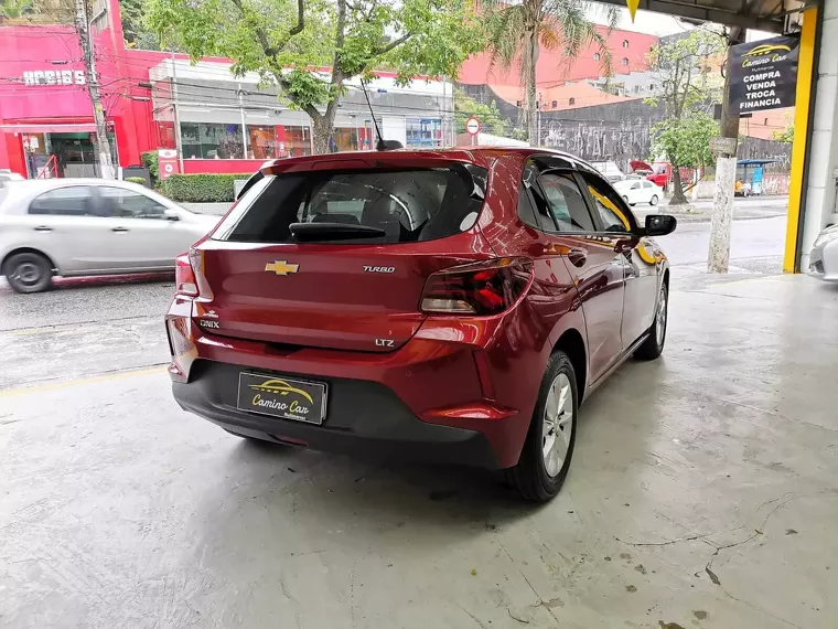 Chevrolet Onix Vermelho 4