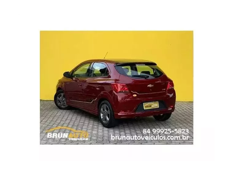 Chevrolet Onix Vermelho 5