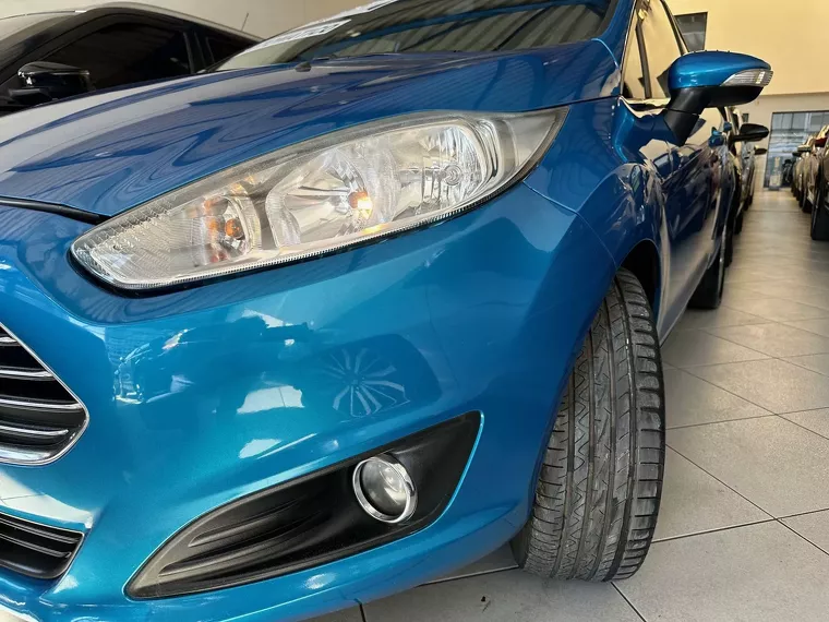 Ford Fiesta Azul 12