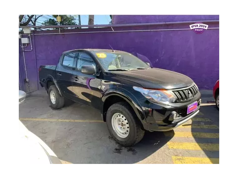 Mitsubishi L200 Preto 1