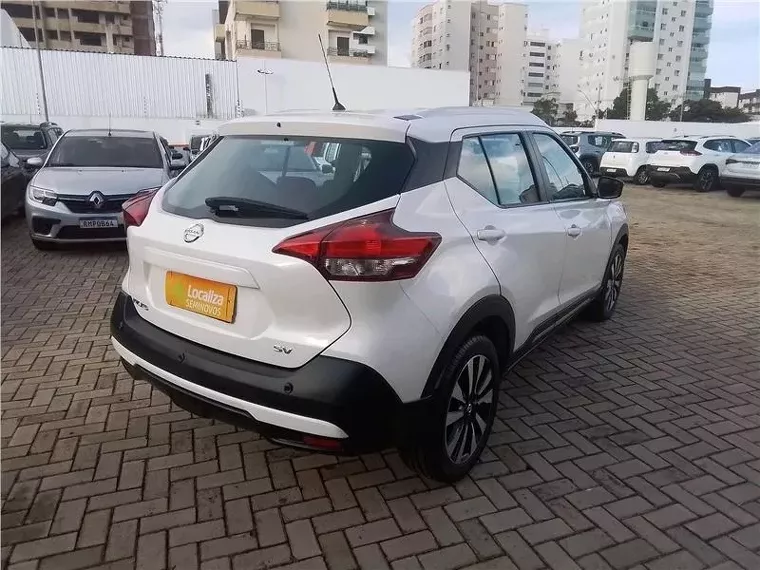 Nissan Kicks Branco 8