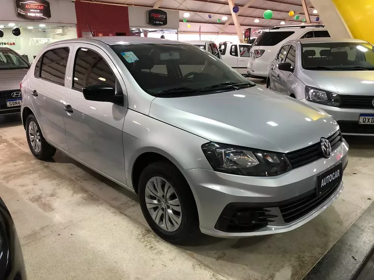 Volkswagen Gol Prata 6