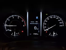 Toyota Hilux SW4