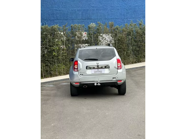 Renault Duster Prata 11