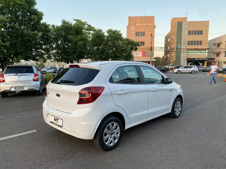 Ford KA Branco 10