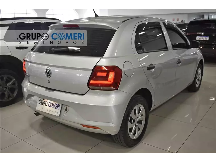 Volkswagen Gol Prata 13