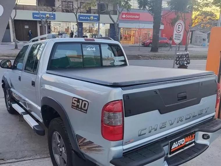 Chevrolet S10 Prata 9